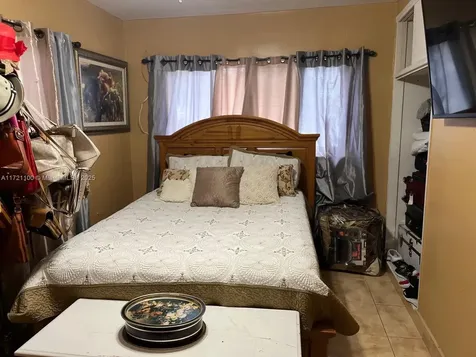 6760 W 6th Court Hialeah FL 33012