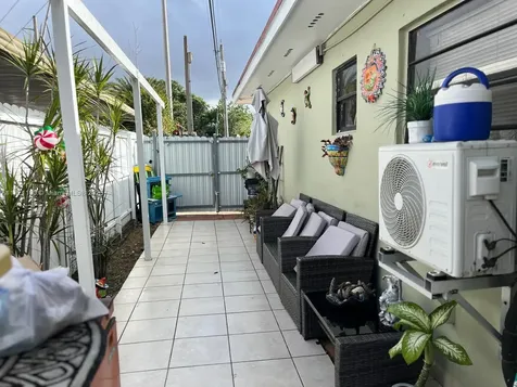 6760 W 6th Court Hialeah FL 33012