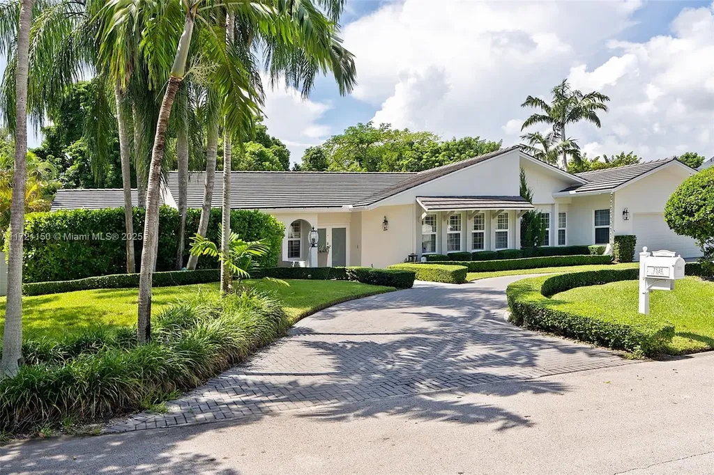 7524 SW 179th Terrace Palmetto Bay FL 33157