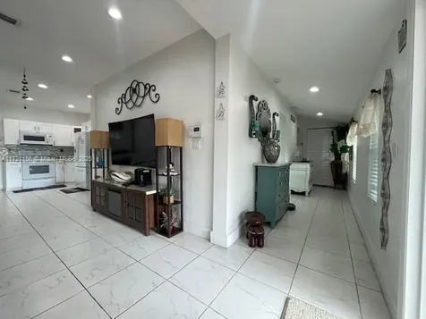 2379 NW 100th Street Miami FL 33147
