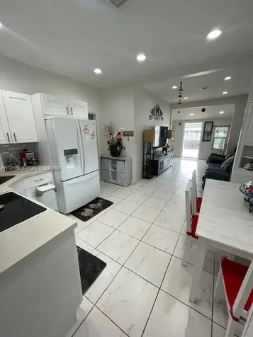 2379 NW 100th Street Miami FL 33147