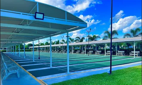 564 Durham T Deerfield Beach FL 33442