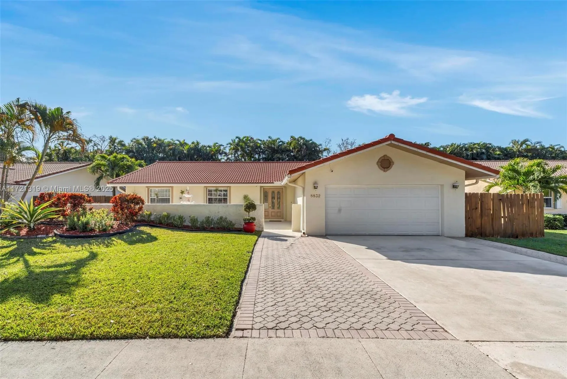 8832 E Escondido Way E Boca Raton FL 33433