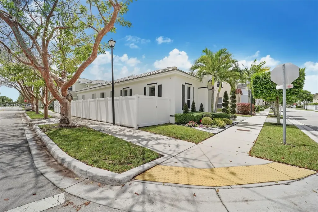 16970 SW 92nd Street Miami FL 33196