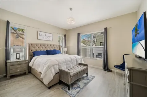16970 SW 92nd Street Miami FL 33196