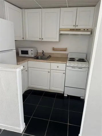 7904 West Drive North Bay Village FL 33141