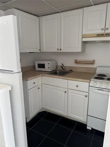 7904 West Drive North Bay Village FL 33141