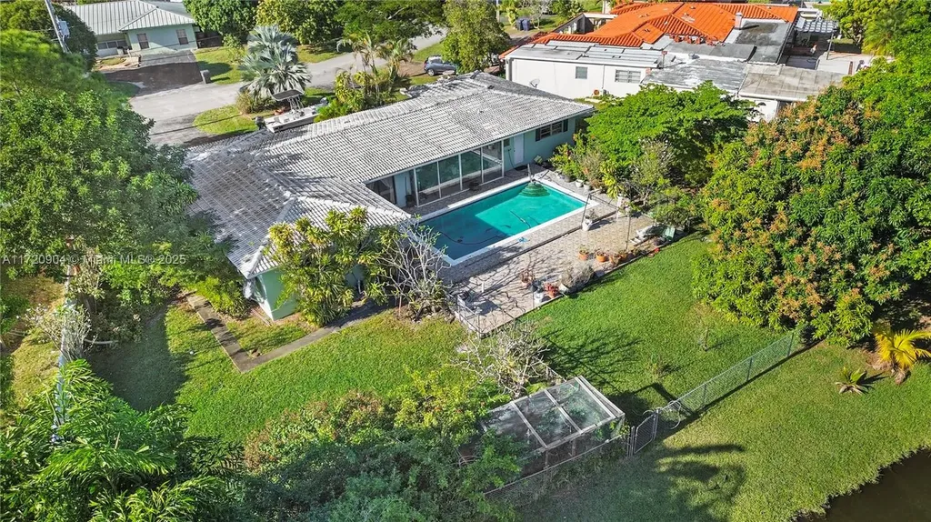 145 Calle Largo Drive Hollywood FL 33021