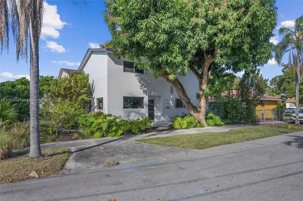 1710 SW 35th Court Miami FL 33145