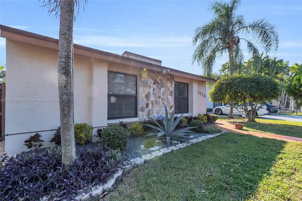 11420 SW 34th Lane Miami FL 33165