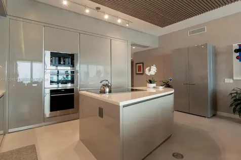 18975 Collins Avenue Sunny Isles Beach FL 33160