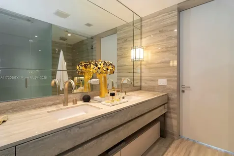 18975 Collins Avenue Sunny Isles Beach FL 33160