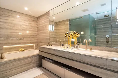 18975 Collins Avenue Sunny Isles Beach FL 33160