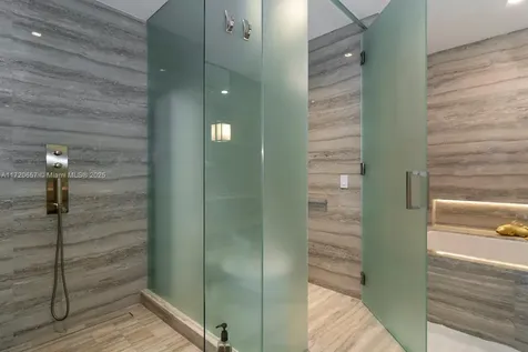 18975 Collins Avenue Sunny Isles Beach FL 33160