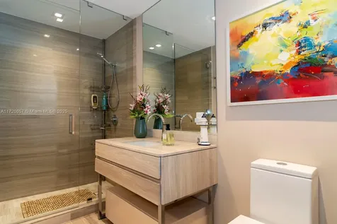 18975 Collins Avenue Sunny Isles Beach FL 33160
