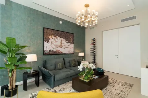 18975 Collins Avenue Sunny Isles Beach FL 33160