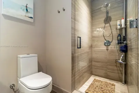 18975 Collins Avenue Sunny Isles Beach FL 33160