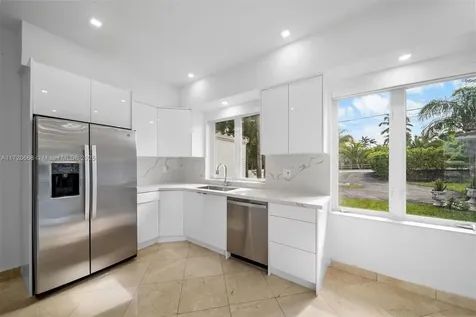 721 W 47th Street Miami Beach FL 33140