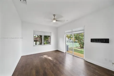 721 W 47th Street Miami Beach FL 33140