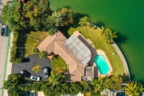 721 W 47th Street Miami Beach FL 33140