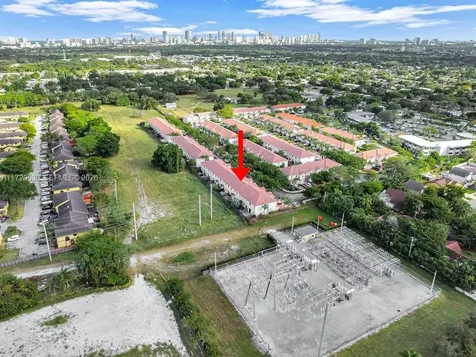 1007 NE 208th Street Miami FL 33179