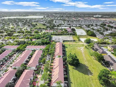 1007 NE 208th Street Miami FL 33179