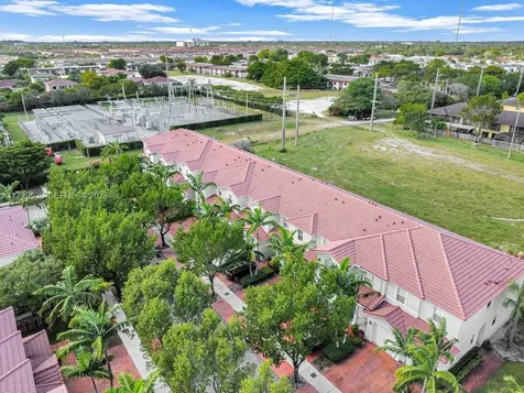 1007 NE 208th Street Miami FL 33179