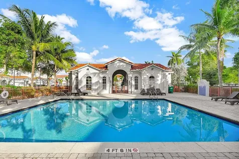 1007 NE 208th Street Miami FL 33179