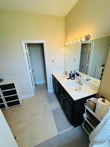 1007 NE 208th Street Miami FL 33179