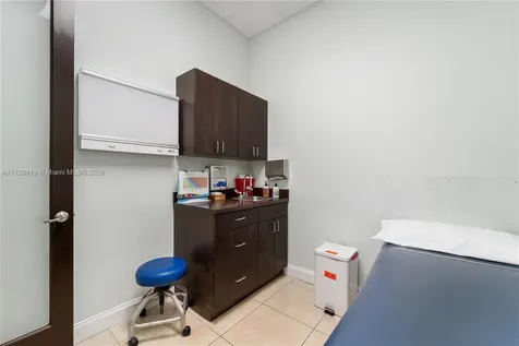 6705 Red Road Coral Gables FL 33143