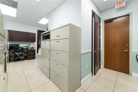 6705 Red Road Coral Gables FL 33143
