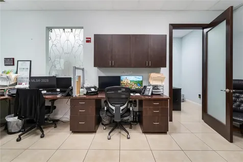 6705 Red Road Coral Gables FL 33143