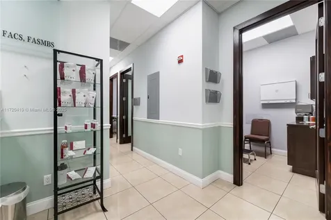 6705 Red Road Coral Gables FL 33143