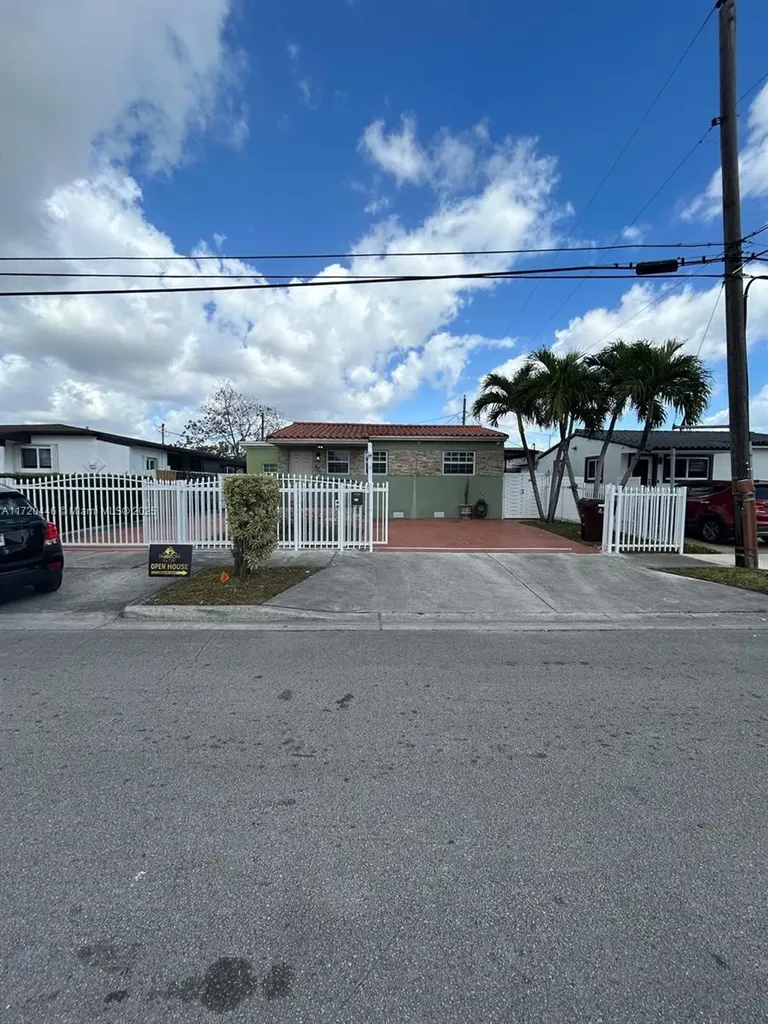 971 E 45th Street Hialeah FL 33013