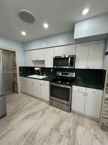 971 E 45th Street Hialeah FL 33013