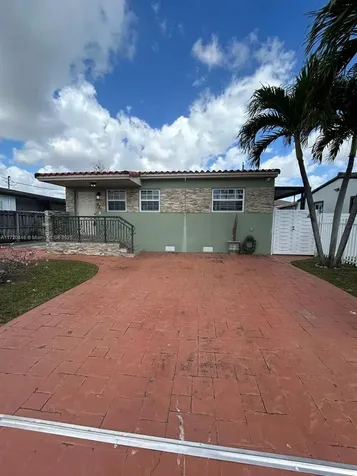 971 E 45th Street Hialeah FL 33013