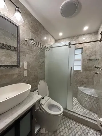 971 E 45th Street Hialeah FL 33013