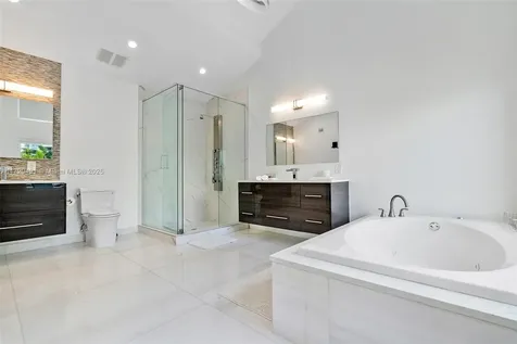 201 Atlantic Avenue Sunny Isles Beach FL 33160