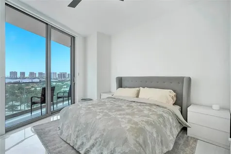18975 Collins Avenue Sunny Isles Beach FL 33160
