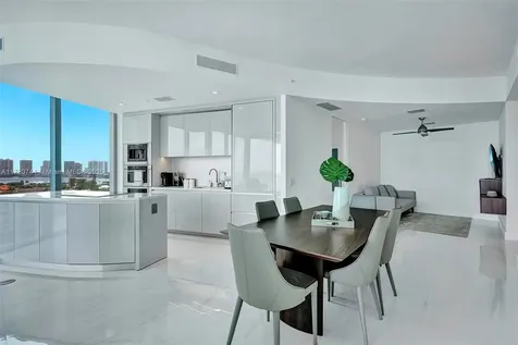 18975 Collins Avenue Sunny Isles Beach FL 33160