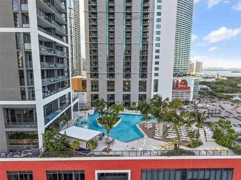 601 NE 1 Avenue Miami FL 33132
