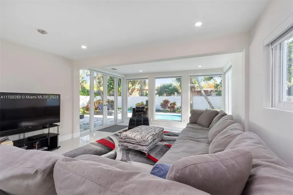 1808 SW 9th Street #1-2 Fort Lauderdale FL 33312