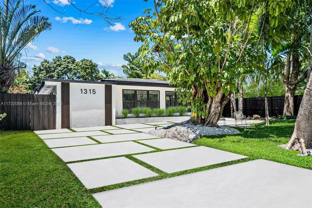 1315 NE 4th Street Fort Lauderdale FL 33301
