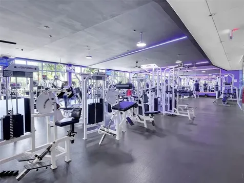 1000 West Avenue Miami Beach FL 33139