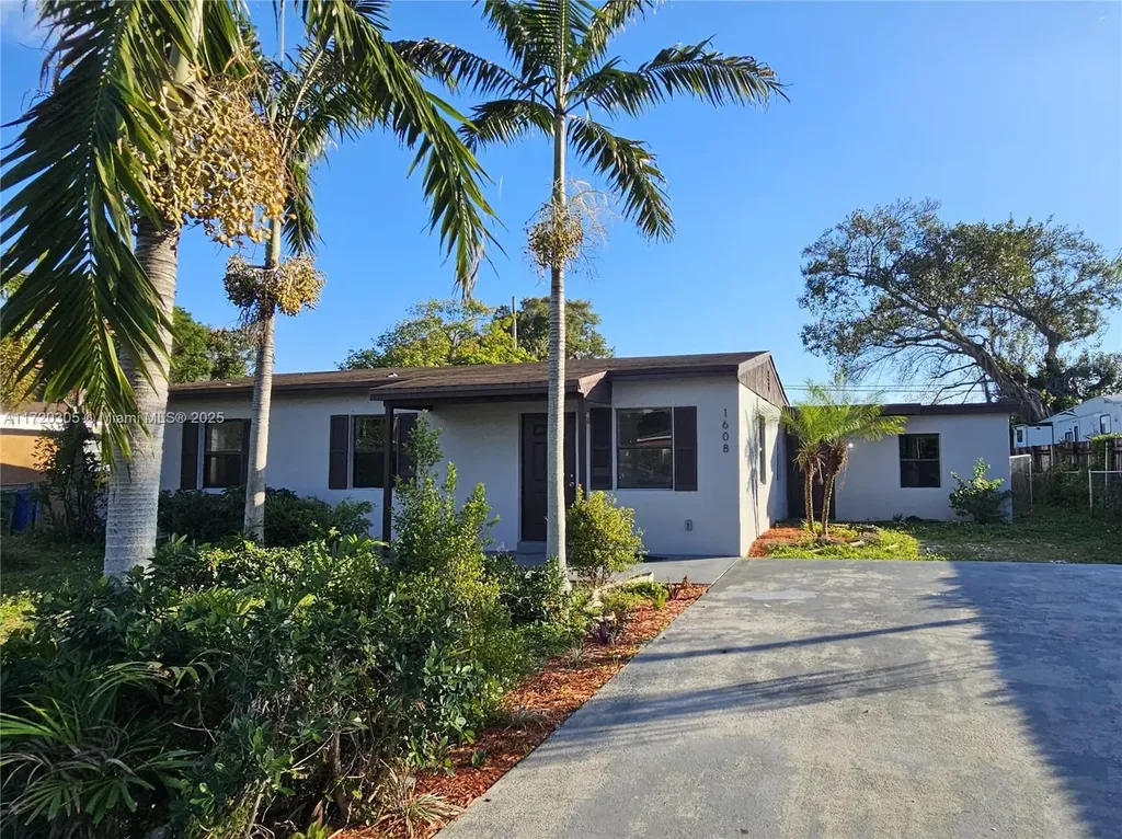 1608 NW 11th Place Fort Lauderdale FL 33311