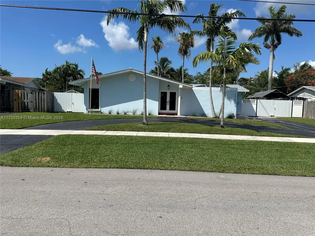 9920 SW 194th Street Cutler Bay FL 33157