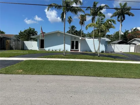 9920 SW 194th Street Cutler Bay FL 33157
