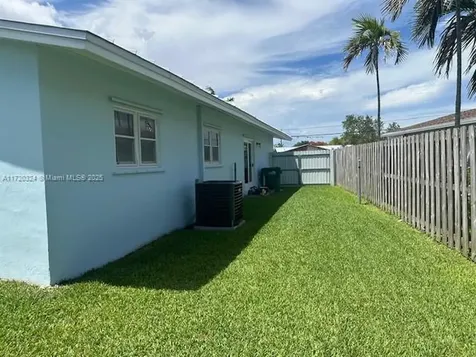 9920 SW 194th Street Cutler Bay FL 33157