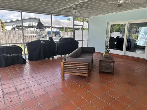 9920 SW 194th Street Cutler Bay FL 33157