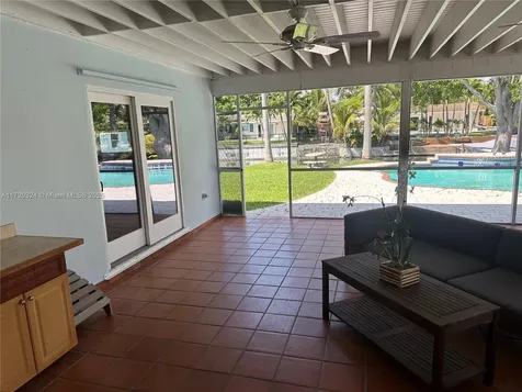 9920 SW 194th Street Cutler Bay FL 33157